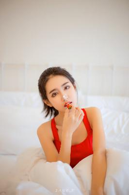 美丽小蜜桃